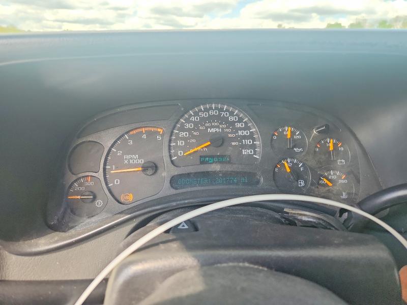 Продажа на аукционе авто 2004 Chevrolet Silverado, vin: 1GCHK29204E271677, номер лота: 48007976