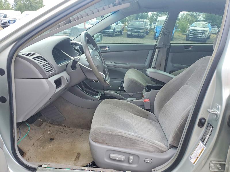 2004 Toyota Camry მანქანა იყიდება აუქციონზე, vin: JTDBE32K740260041, აუქციონის ნომერი: 54651746