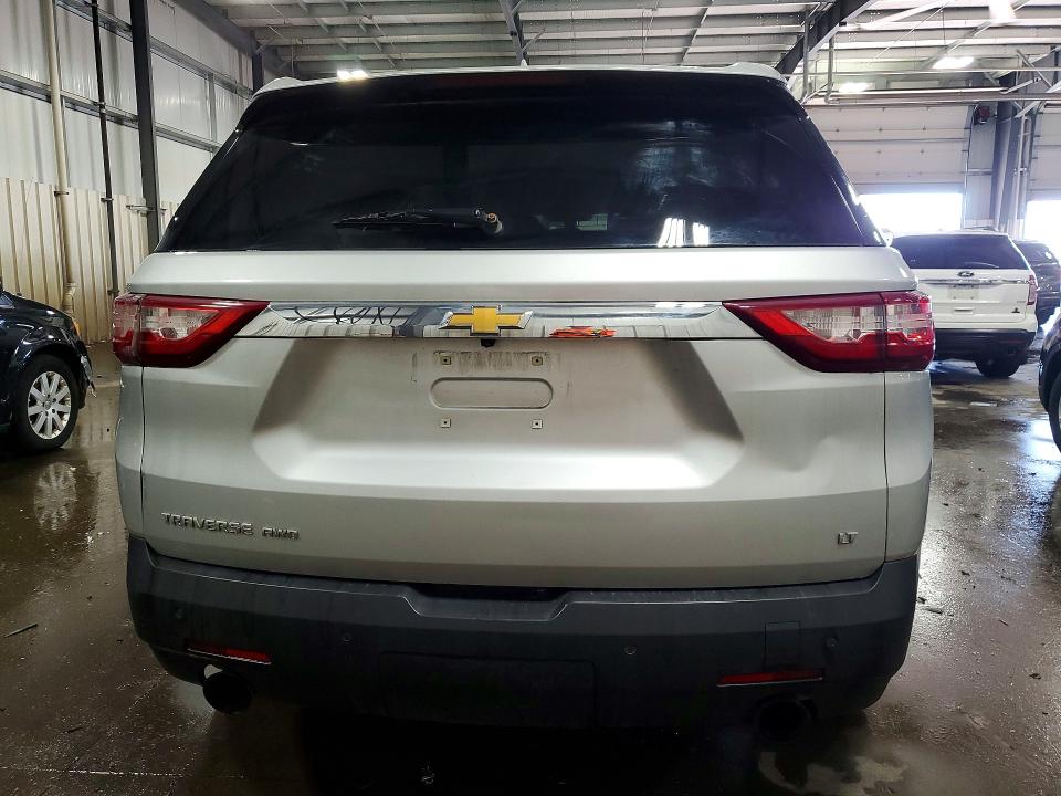 Продаж на аукціоні авто 2018 Chevrolet Traverse, vin: 1GNEVGKW2JJ112903, номер лоту: 55189536