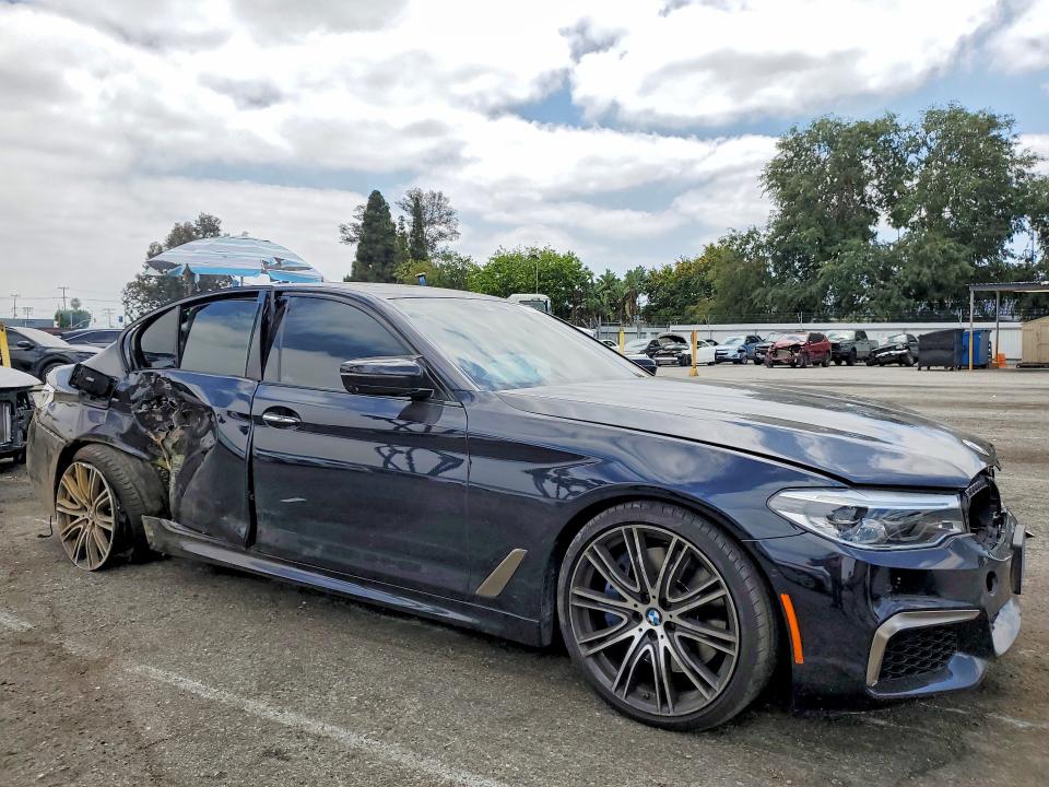 53251026 :رقم المزاد ، WBAJB9C53JG464593 vin ، 2018 Bmw M550xi مزاد بيع