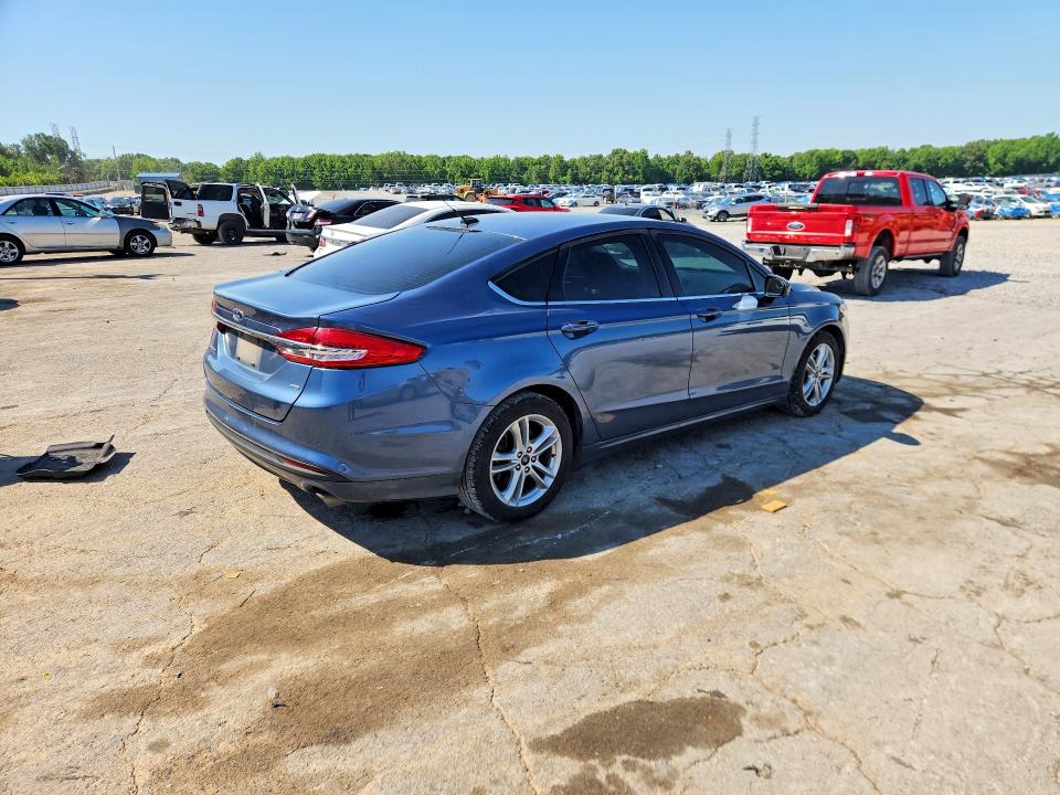 53609516 :رقم المزاد ، 3FA6P0H78JR107067 vin ، 2018 Ford Fusion مزاد بيع