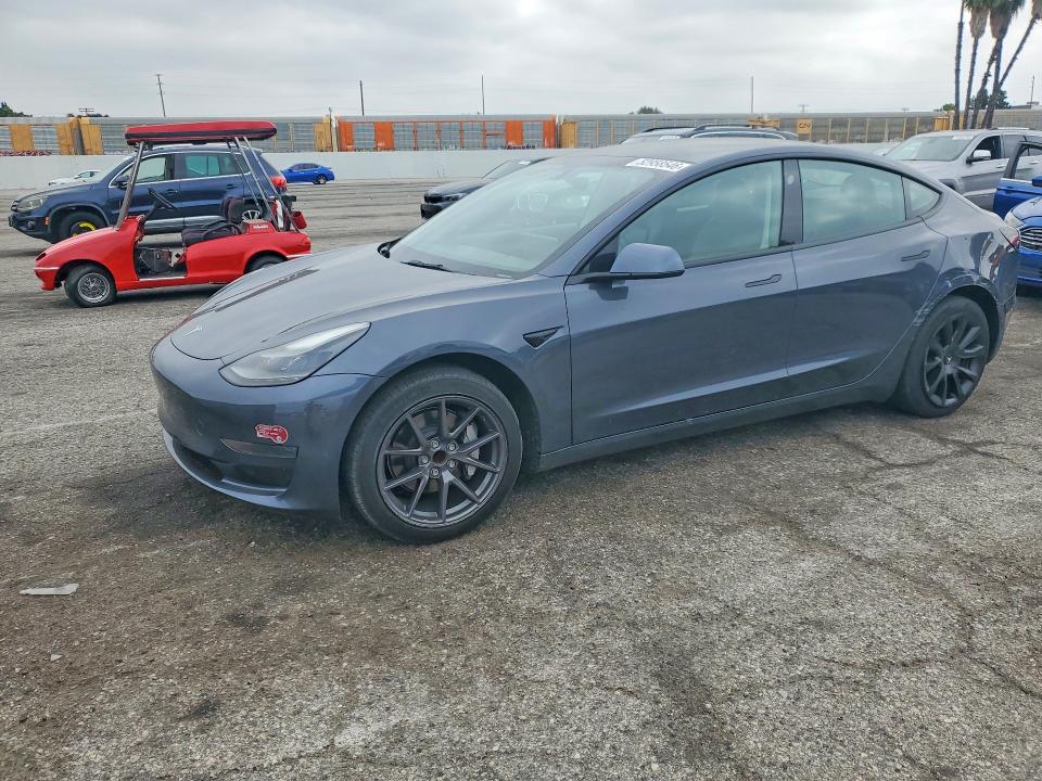 52958546 :رقم المزاد ، 5YJ3E1EA5MF100589 vin ، 2021 Tesla Model 3 مزاد بيع