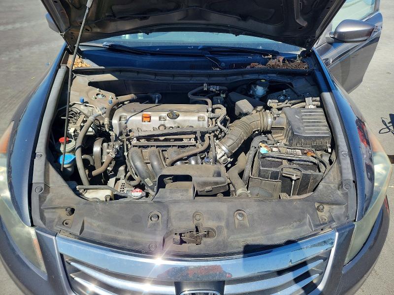52964116 :رقم المزاد ، 1HGCP2F65BA028472 vin ، 2011 Honda Accord مزاد بيع