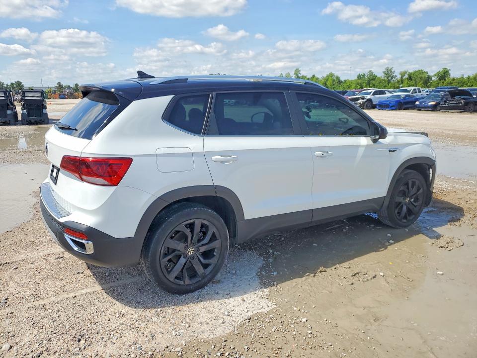 Продажа на аукционе авто 2024 Volkswagen Taos, vin: 3VVEX7B25RM004291, номер лота: 52233756