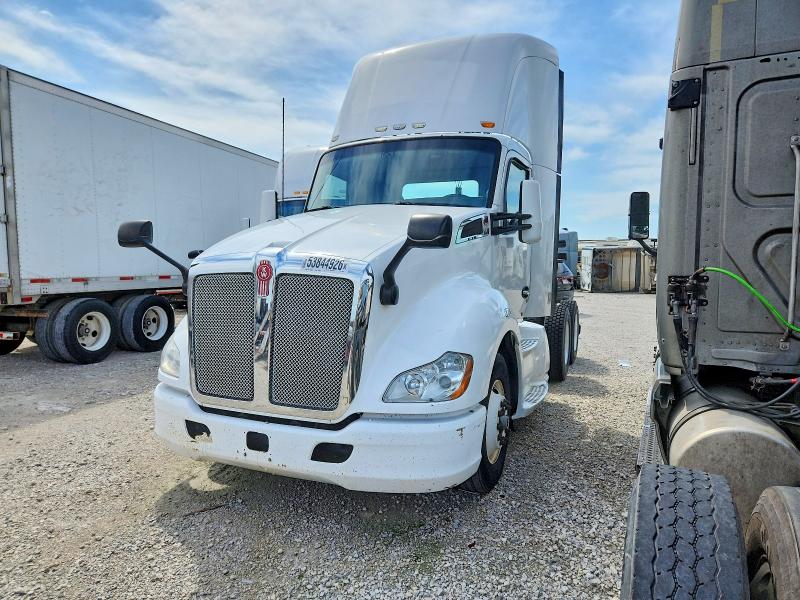 Продаж на аукціоні авто 2015 Kenworth T680, vin: 1XKYD49X8FJ443566, номер лоту: 53844926