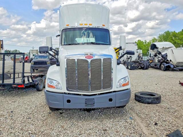 Продажа на аукционе авто 2016 Peterbilt 579, vin: 1XPBA48XXGD354432, номер лота: 50615956