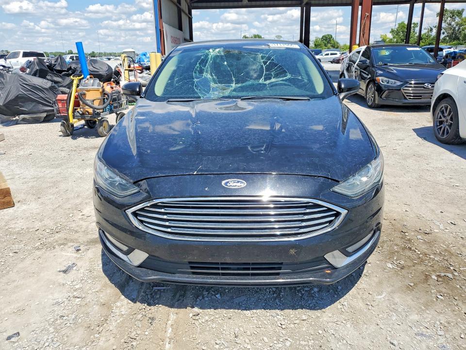 53711966 :رقم المزاد ، 3FA6P0H79JR174826 vin ، 2018 Ford Fusion مزاد بيع