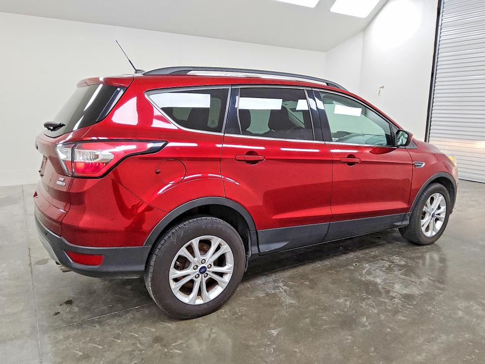 2018 Ford Escape მანქანა იყიდება აუქციონზე, vin: 1FMCU9GD4JUB38645, აუქციონის ნომერი: 52131816