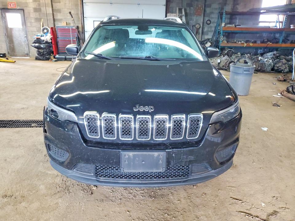 51087136 :رقم المزاد ، 1C4PJLAB7KD242504 vin ، 2019 Jeep Cheerokee مزاد بيع