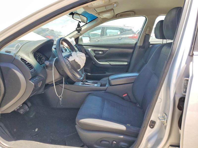 2017 Nissan Altima მანქანა იყიდება აუქციონზე, vin: 1N4AL3AP8HC236095, აუქციონის ნომერი: 68704016