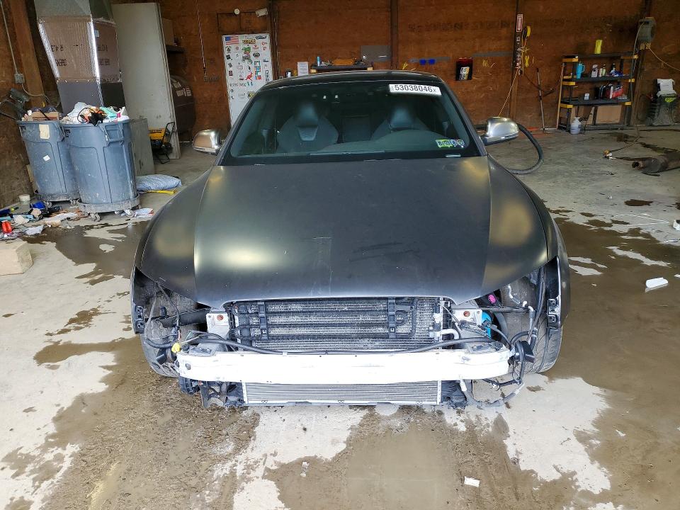 53038046 :رقم المزاد ، WAUGVAFR0AA039515 vin ، 2010 Audi S5 مزاد بيع
