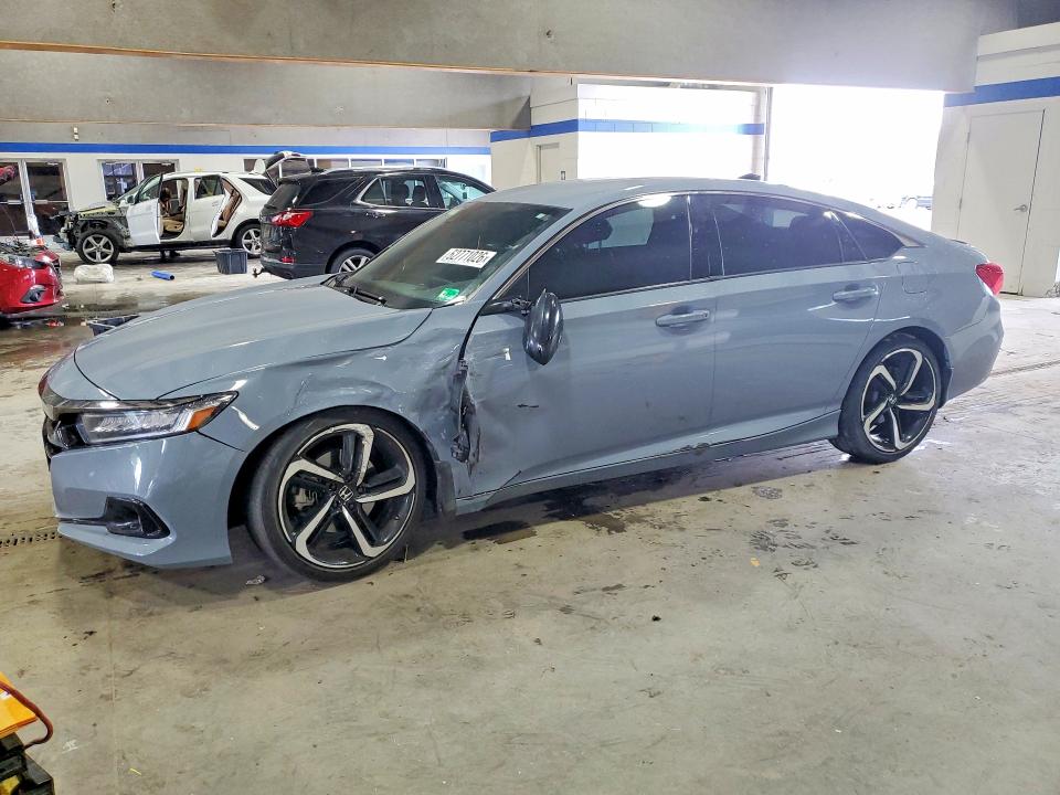 Auction sale of the 2022 Honda Accord, vin: 1HGCV1F34NA092450, lot number: 52771026