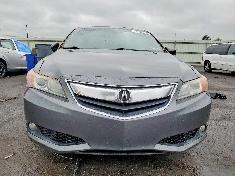 52691486 :رقم المزاد ، 19VDE1F79DE000873 vin ، 2013 Acura Ilx مزاد بيع