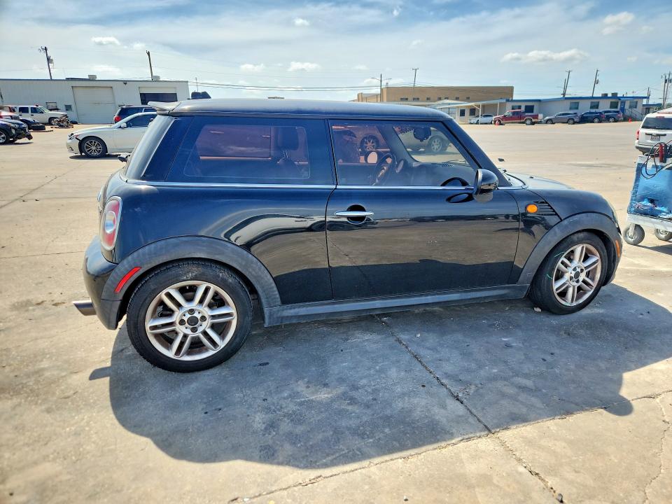 52352926 :رقم المزاد ، WMWSU3C50DT371957 vin ، 2013 Mini Cooper مزاد بيع