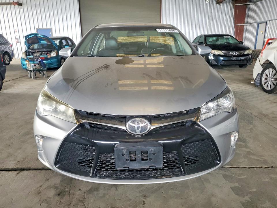 2015 Toyota Camry მანქანა იყიდება აუქციონზე, vin: 4T1BF1FK9FU023134, აუქციონის ნომერი: 52255656