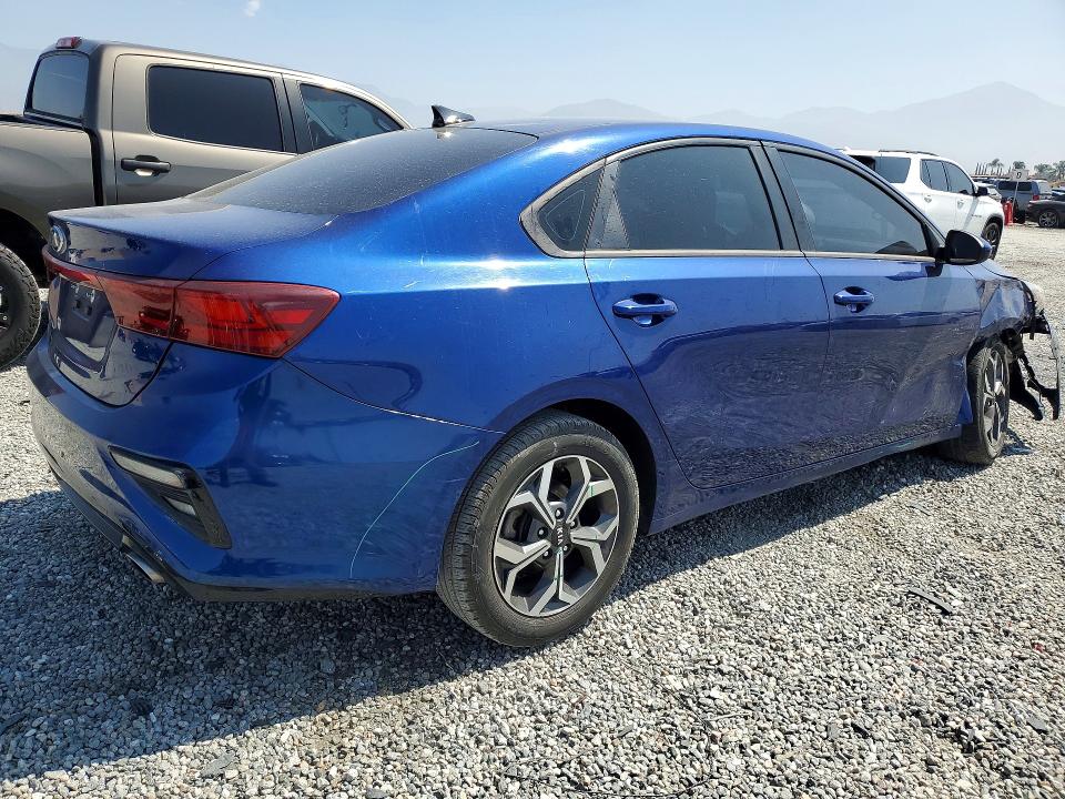 2021 Kia Forte მანქანა იყიდება აუქციონზე, vin: 3KPF24AD9ME354299, აუქციონის ნომერი: 53006946