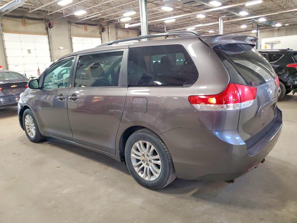 Aukcja sprzedaży 2013 Toyota Sienna, vin: 5TDYK3DC2DS369481, numer aukcji: 52033966