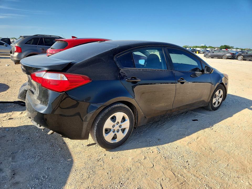 Продажа на аукционе авто 2016 Kia Forte, vin: KNAFK4A65G5606483, номер лота: 52935716