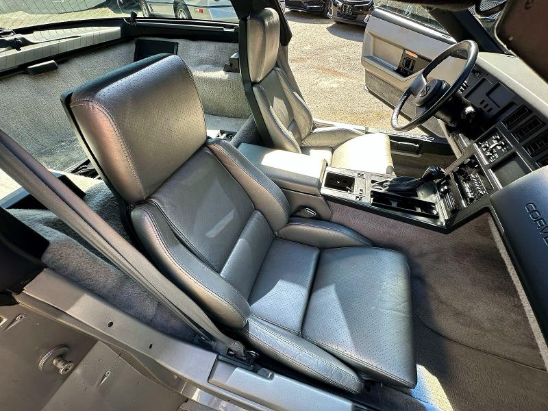 52307046 :رقم المزاد ، 1G1AY0780E5147284 vin ، 1984 Chevrolet Corvette مزاد بيع