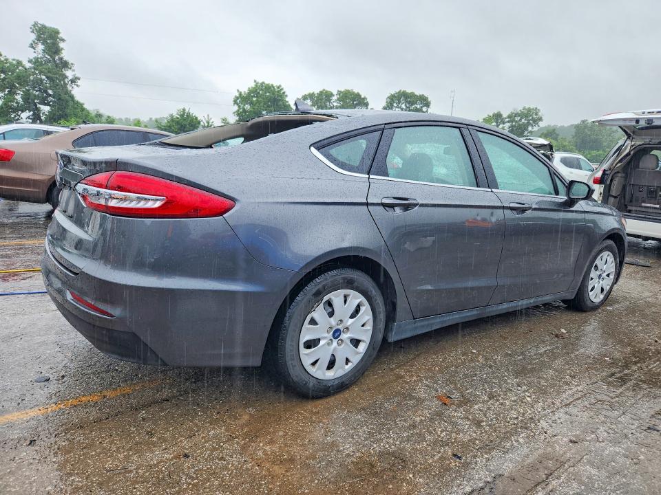54304666 :رقم المزاد ، 3FA6P0G72LR169987 vin ، 2020 Ford Fusion مزاد بيع