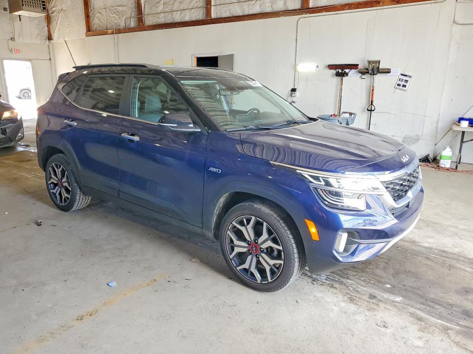 2023 Kia Seltos მანქანა იყიდება აუქციონზე, vin: KNDETCA28P7386165, აუქციონის ნომერი: 53575116