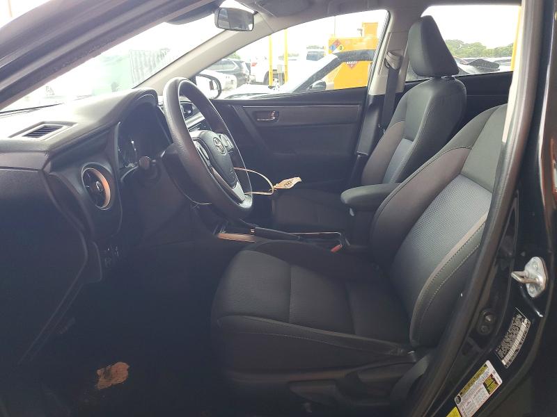 54886586 :رقم المزاد ، 5YFBURHE3HP628038 vin ، 2017 Toyota Corolla مزاد بيع