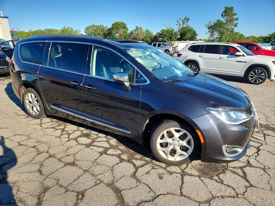 2020 Chrysler Pacifica მანქანა იყიდება აუქციონზე, vin: 2C4RC1GG8LR159687, აუქციონის ნომერი: 51909626