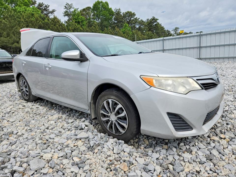 2014 Toyota Camry მანქანა იყიდება აუქციონზე, vin: 4T4BF1FK8ER384813, აუქციონის ნომერი: 52505076