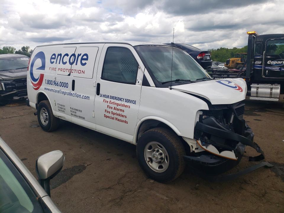 53918476 :رقم المزاد ، 1GCWGAFP8N1175081 vin ، 2022 Chevrolet Express G2500 مزاد بيع