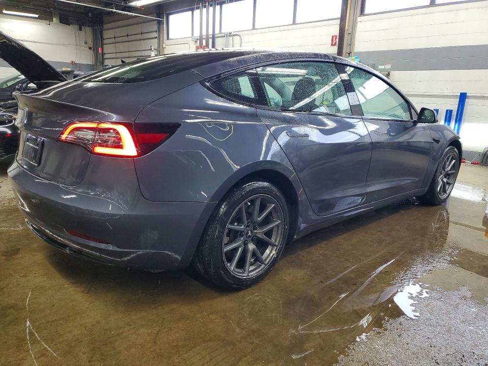 52211596 :رقم المزاد ، 5YJ3E1EA1NF290022 vin ، 2022 Tesla Model 3 مزاد بيع