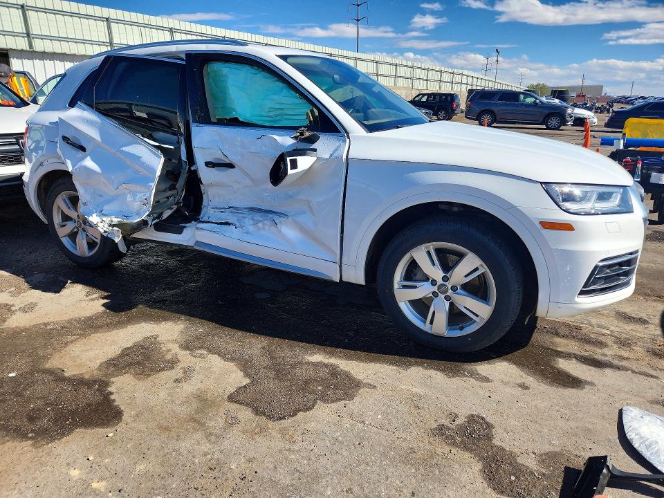 52509126 :رقم المزاد ، WA1BNAFY2J2068054 vin ، 2018 Audi Q5 مزاد بيع