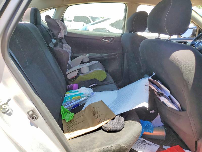 53787236 :رقم المزاد ، 3N1AB7AP1JY267063 vin ، 2018 Nissan Sentra مزاد بيع