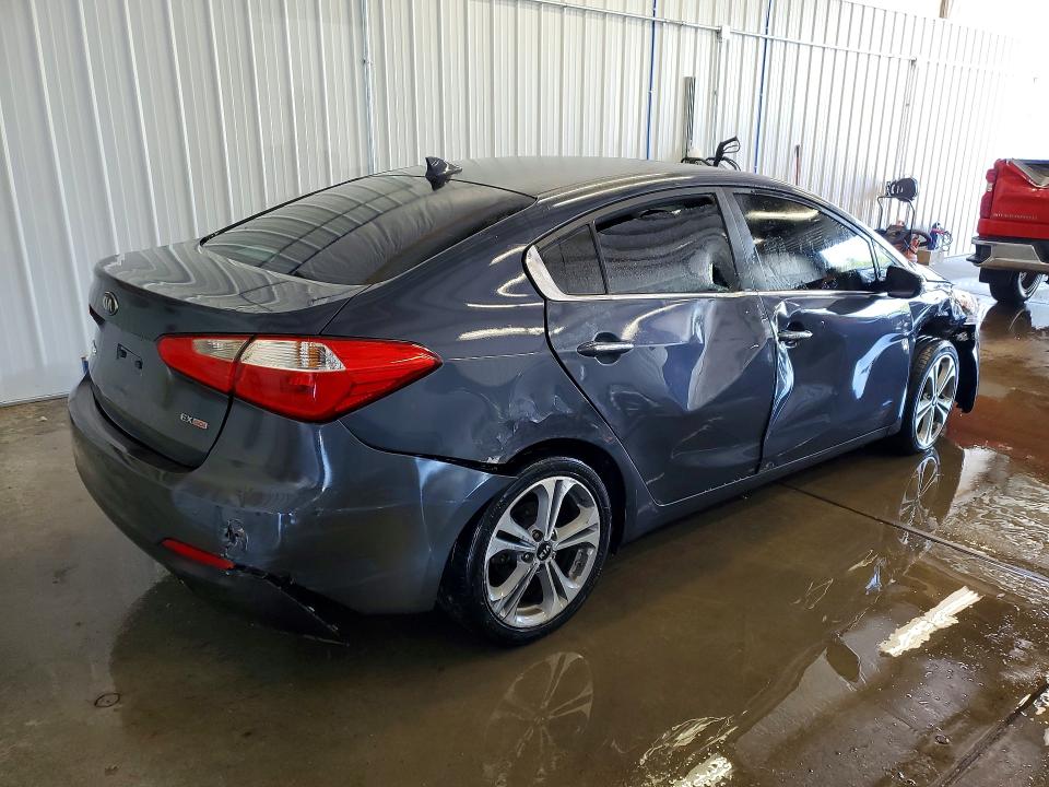 52498336 :رقم المزاد ، KNAFZ4A85F5305658 vin ، 2015 Kia Forte مزاد بيع