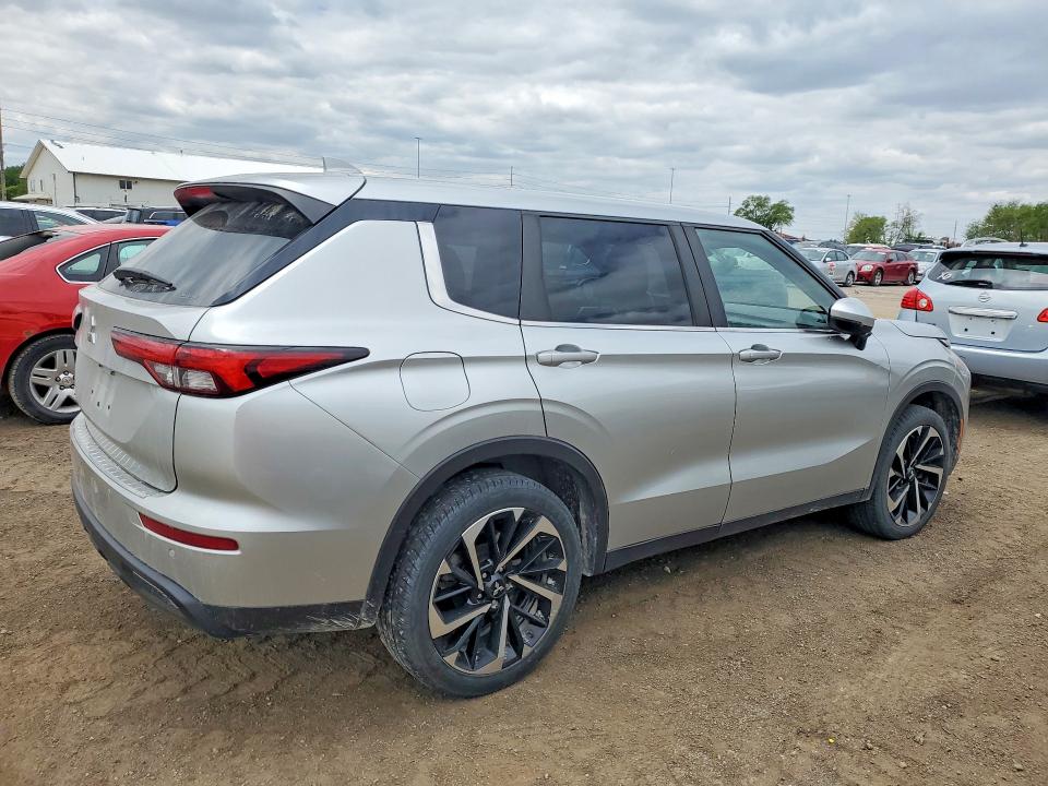 51609746 :رقم المزاد ، JA4J4TA8XNZ064381 vin ، 2022 Mitsubishi Outlander مزاد بيع