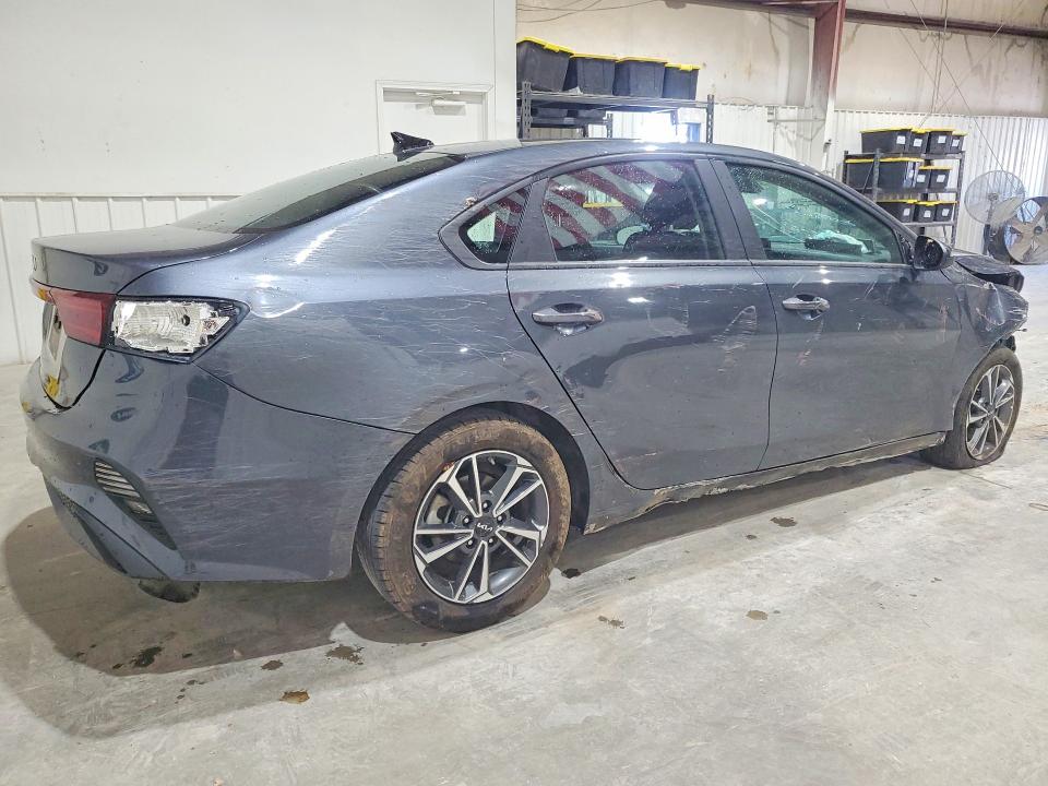 2023 Kia Forte მანქანა იყიდება აუქციონზე, vin: 3KPF24AD1PE573942, აუქციონის ნომერი: 53654336