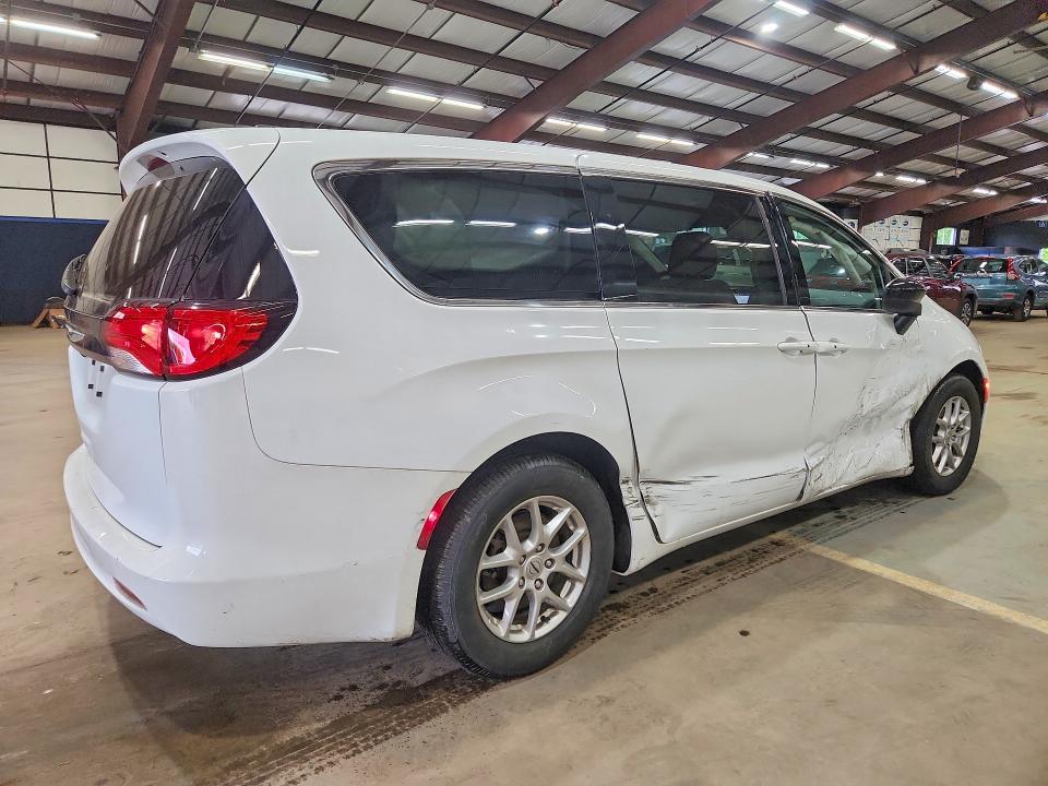 Продажа на аукционе авто 2024 Chrysler Voyager, vin: 2C4RC1CG8RR108284, номер лота: 52599316