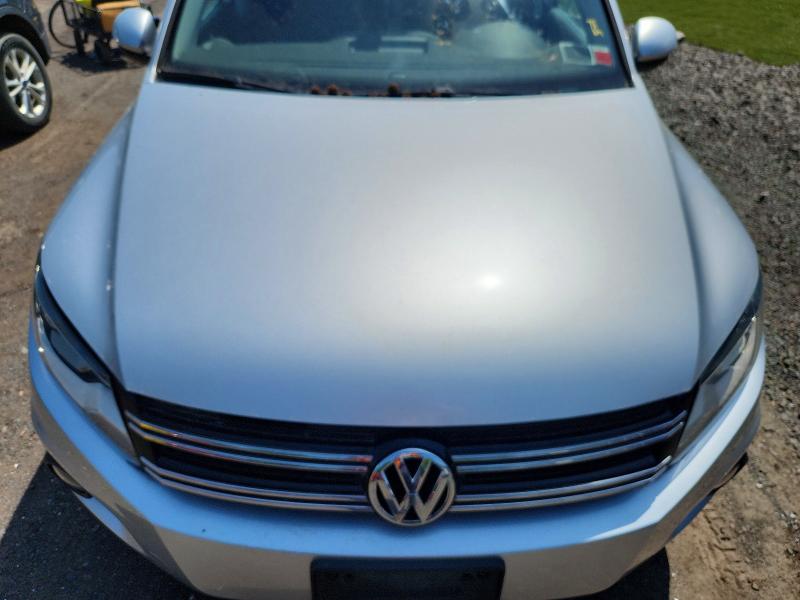 2016 Volkswagen Tiguan მანქანა იყიდება აუქციონზე, vin: WVGBV7AX1GW539874, აუქციონის ნომერი: 53784916