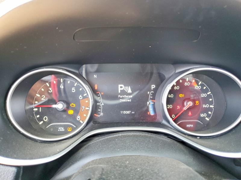 53142116 :رقم المزاد ، 3C4NJDBB9JT116892 vin ، 2018 Jeep Compass مزاد بيع