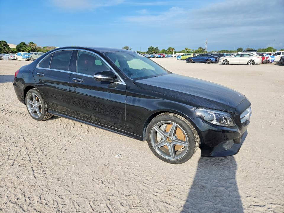 Продажа на аукционе авто 2015 Mercedes-benz C, vin: 55SWF6GB6FU032379, номер лота: 53165776
