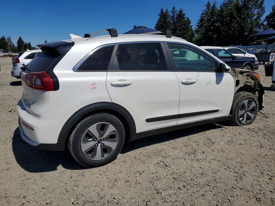 2017 Kia Niro მანქანა იყიდება აუქციონზე, vin: KNDCB3LC7H5084329, აუქციონის ნომერი: 52641786