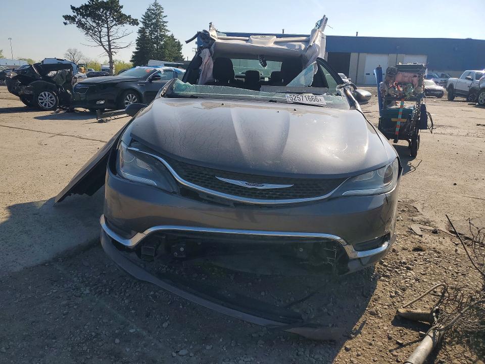 Продаж на аукціоні авто 2015 Chrysler 200, vin: 1C3CCCAB1FN641924, номер лоту: 52571666