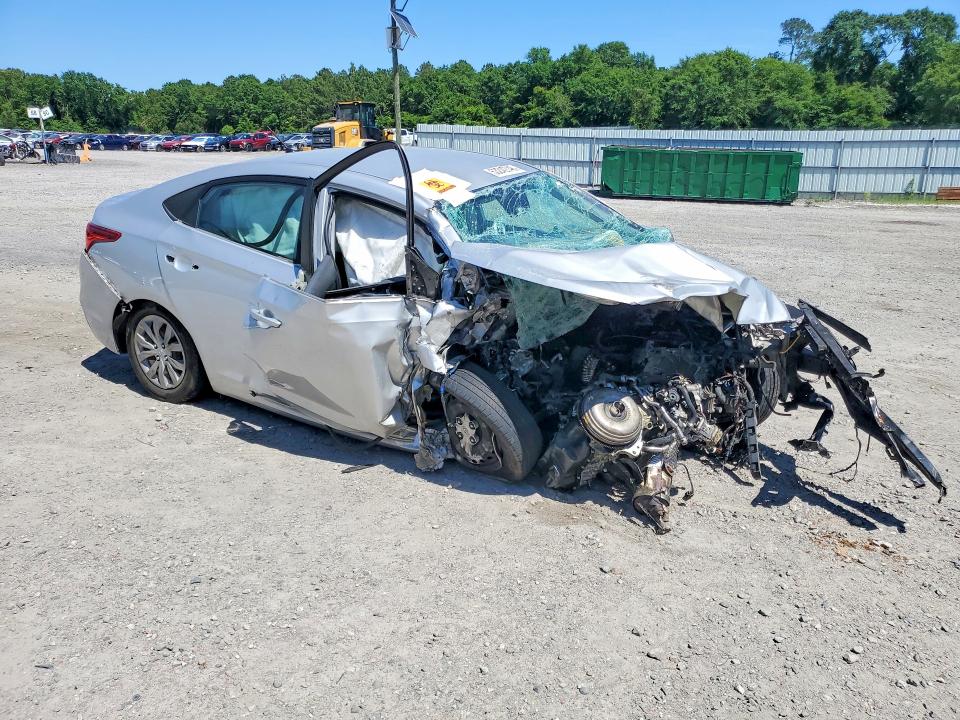 2021 Hyundai Accent მანქანა იყიდება აუქციონზე, vin: 3KPC24A68ME132115, აუქციონის ნომერი: 53240746