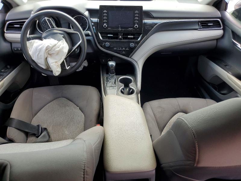 55315366 :رقم المزاد ، 4T1C11AKXPU725555 vin ، 2023 Toyota Camry مزاد بيع