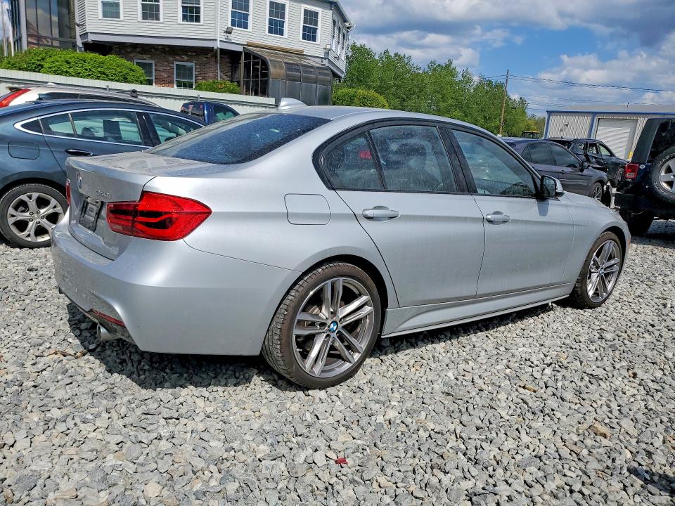 54104376 :رقم المزاد ، WBA8B7G52JNU95455 vin ، 2018 Bmw 340 مزاد بيع