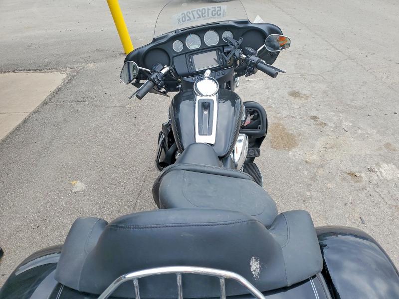 55192726 :رقم المزاد ، 1HD1MAD19HB857739 vin ، 2017 Harley-davidson Flhtcutg مزاد بيع