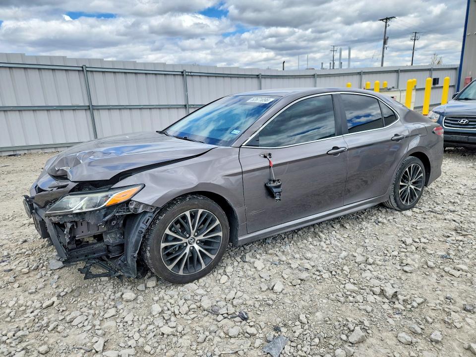 Продаж на аукціоні авто 2018 Toyota Camry, vin: 4T1B11HK9JU601138, номер лоту: 52671096