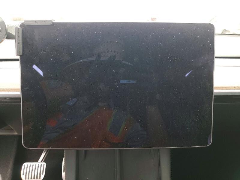 55401266 :رقم المزاد ، 7SAYGDEE2NF318918 vin ، 2022 Tesla Model Y مزاد بيع