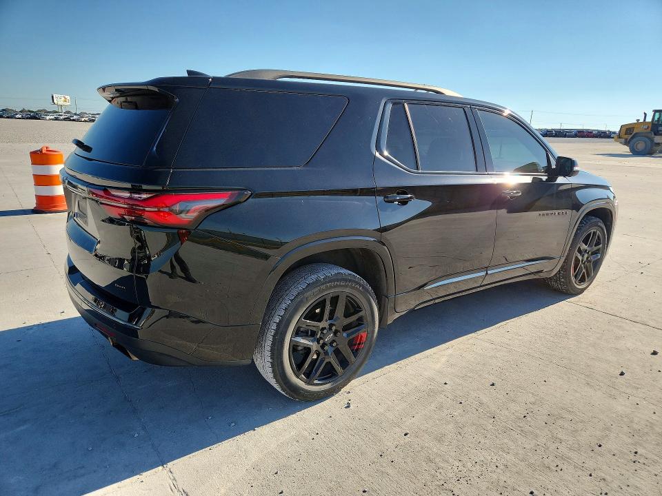 2022 Chevrolet Traverse მანქანა იყიდება აუქციონზე, vin: 1GNEVKKW5NJ111043, აუქციონის ნომერი: 52521206