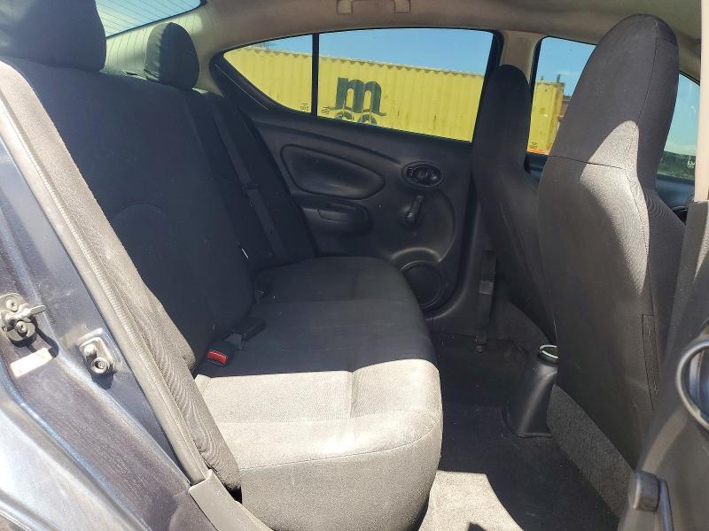 52178006 :رقم المزاد ، 3N1CN7AP4FL943462 vin ، 2015 Nissan Versa مزاد بيع