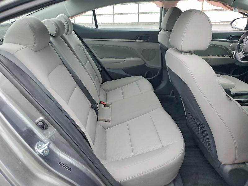 55419186 :رقم المزاد ، 5NPD84LF5JH360404 vin ، 2018 Hyundai Elantra مزاد بيع
